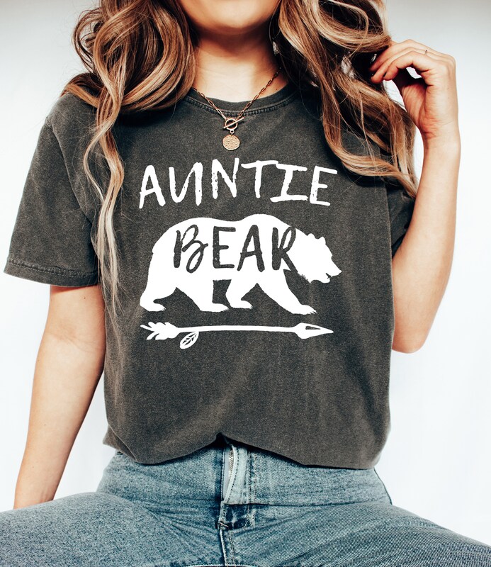 Auntie Bear Shirt, Aunt Shirt Comfort Colors, Auntie T Shirt, Auntie Shirt, Aunt Gift, New Aunt Shirt, First Time Aunt